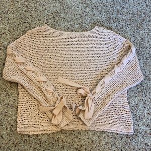 Light pink cropped sweater size M